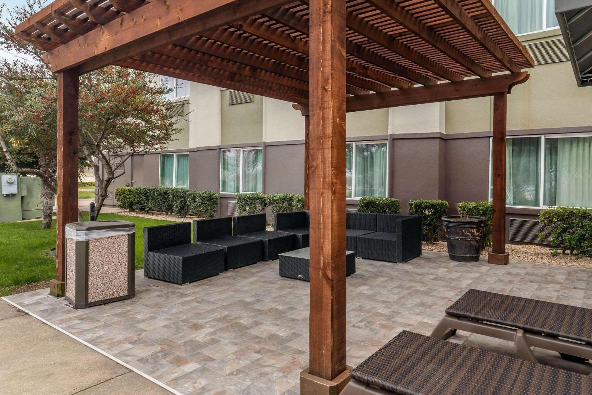 Comfort Suites The Colony - Plano West Bagian luar foto